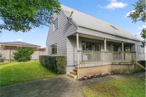 Photo of property in 50a Amberley Avenue, Te Atatu South, Auckland, 0610