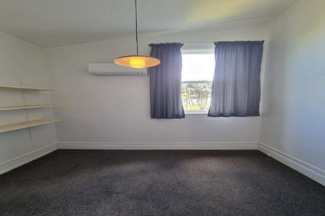 Photo of property in 80 Roxburgh Street, Mount Victoria, Wellington, 6011
