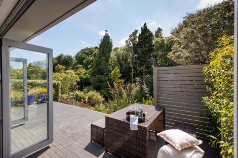 Photo of property in 7 Tower Place, Fitzherbert, Palmerston North, 4410