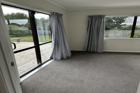 Photo of property in 15 South Avenue, Kaukapakapa, 0871