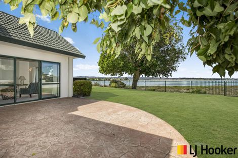 Photo of property in 82 Glenross Drive, Wattle Downs, Auckland, 2103