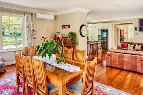 Photo of property in 60 Cheviot Road, Lowry Bay, Lower Hutt, 5013