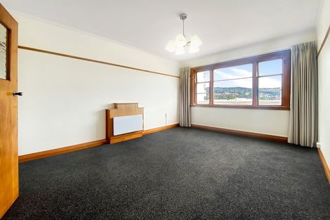 Photo of property in Ionian Flats, 123-125 Brougham Street, Mount Victoria, Wellington, 6011