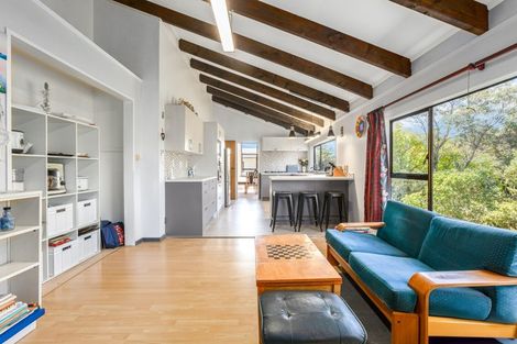 Photo of property in 23 Exploration Way, Whitby, Porirua, 5024