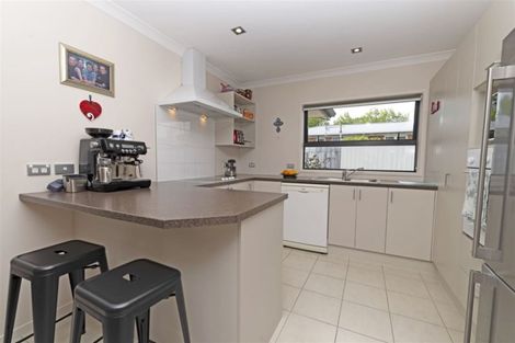 Photo of property in 56a Buscomb Avenue, Henderson, Auckland, 0610