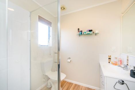 Photo of property in 39 Logan Way, Kelvin Grove, Palmerston North, 4414