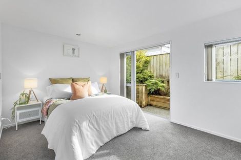 Photo of property in 1/12 Agra Crescent, Khandallah, Wellington, 6035