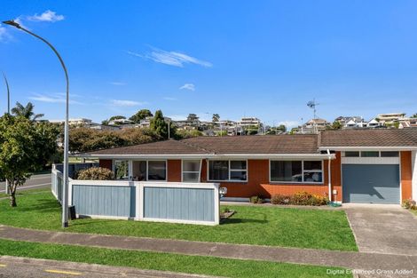 Photo of property in 2 Tupaea Place, Otumoetai, Tauranga, 3110