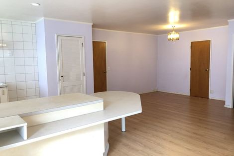 Photo of property in 10 Ronald Macken Place, Windsor Park, Auckland, 0632