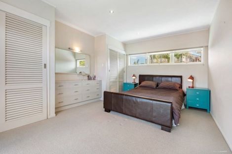 Photo of property in 19 Long Street, Torbay, Auckland, 0630