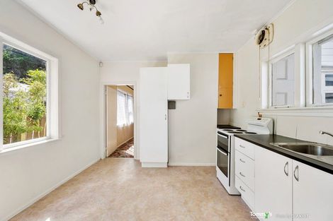 Photo of property in 158 Russell Terrace, Berhampore, Wellington, 6023