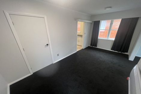 Photo of property in 61 Taylor Terrace, Tawa, Wellington, 5028