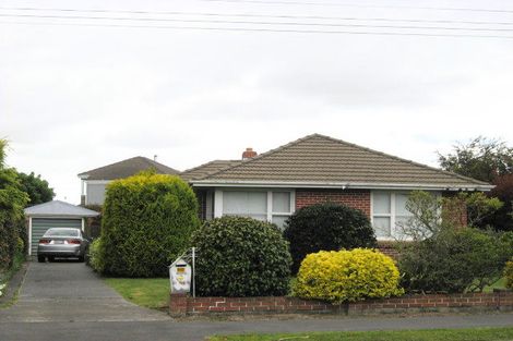 Photo of property in 6 Sevenoaks Drive, Bryndwr, Christchurch, 8053