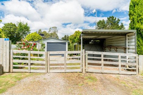 Photo of property in 31 Lake View Street, Waihola, Milton, 9073