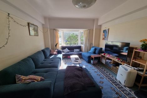 Photo of property in 82 Majoribanks Street, Mount Victoria, Wellington, 6011