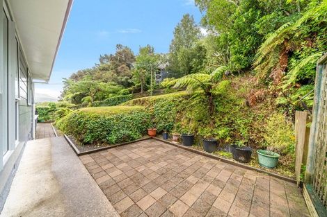 Photo of property in 2/19 James Grove, Stokes Valley, Lower Hutt, 5019
