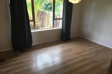 Photo of property in 2/38 Kirrie Avenue, Te Atatu South, Auckland, 0610