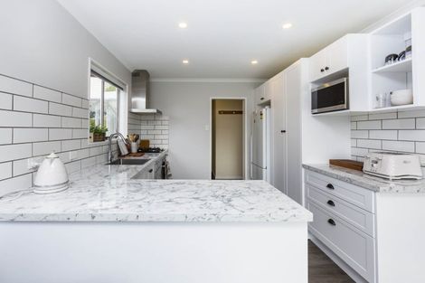 Photo of property in 21 Cleary Street, Waterloo, Lower Hutt, 5011