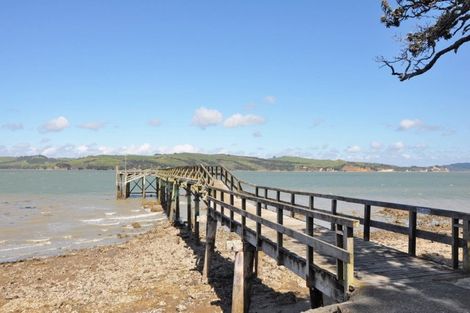 Photo of property in 12 Goebel Street, Tinopai, 0593