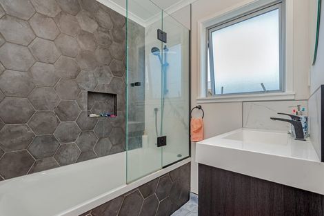 Photo of property in 31 Karamea Crescent, Kelvin Grove, Palmerston North, 4414