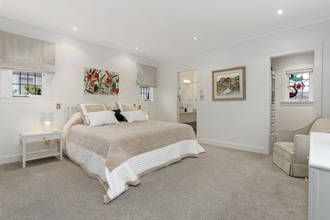 Photo of property in 4 Palmer Crescent, Mission Bay, Auckland, 1071