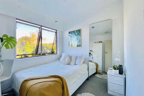 Photo of property in 19 Domain Road, Weymouth, Auckland, 2103