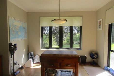 Photo of property in 337 Glenvar Road, Long Bay, Auckland, 0630