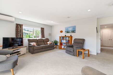 Photo of property in 723b Te Atatu Road, Te Atatu Peninsula, Auckland, 0610