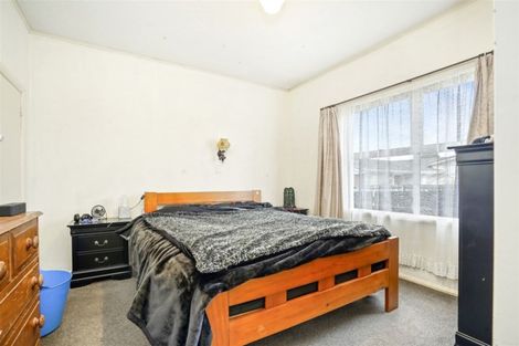 Photo of property in 335 Cambridge Road, Hillcrest, Hamilton, 3216