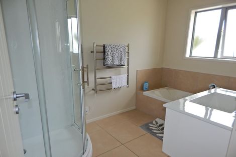 Photo of property in 14 Aranga Road, Kerikeri, 0230