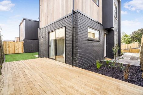 Photo of property in 1/7 Tarbett Road, Hillcrest, Hamilton, 3216