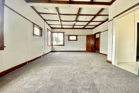Photo of property in 55 Avenue Road, Otahuhu, Auckland, 1062