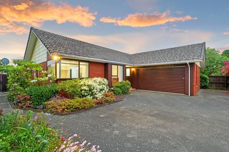 Photo of property in 21 Rubens Place, Burnside, Christchurch, 8053