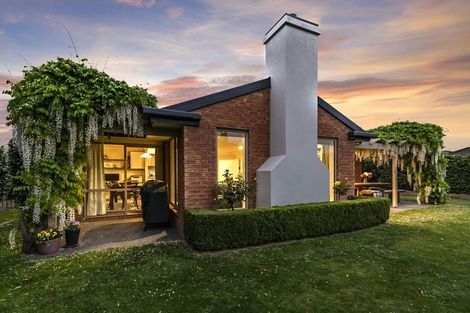 Photo of property in 18 Glenwood Drive, Prebbleton, 7604