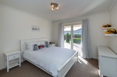 Photo of property in 32 Wilfield Drive, West Melton, 7618