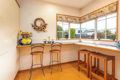 Photo of property in 7 Tavistock Place, Russley, Christchurch, 8042