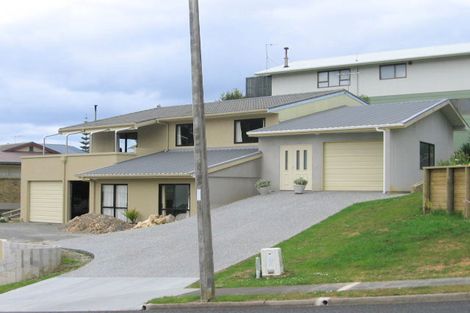 Photo of property in 235 Onemana Drive, Onemana, Whangamata, 3691