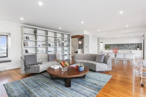 Photo of property in 79a Stanley Point Road, Stanley Point, Auckland, 0624