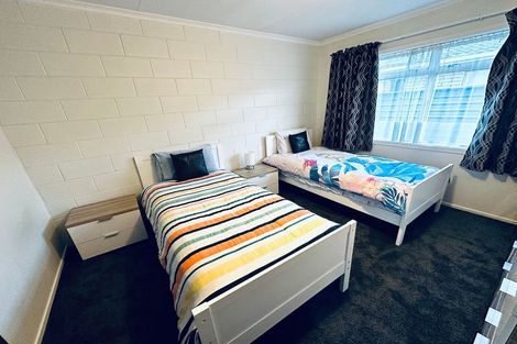 Photo of property in 2/299 Ruahine Street, Terrace End, Palmerston North, 4410