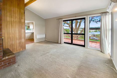 Photo of property in 8 Bentley Avenue, Glenfield, Auckland, 0629