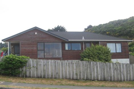 Photo of property in 54 Ashton Fitchett Drive, Brooklyn, Wellington, 6021