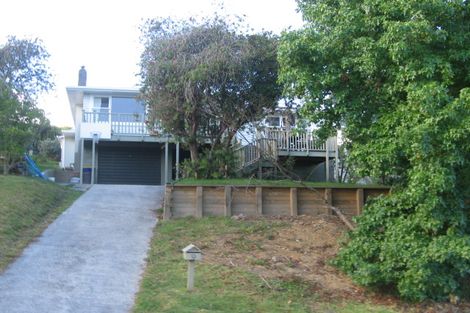 Photo of property in 9 Shanaway Rise, Hillcrest, Auckland, 0627
