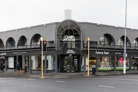 Photo of property in 1 Jervois Road, Jervoistown, Napier, 4112