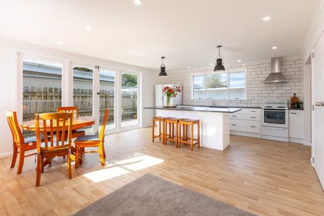 Photo of property in 48 Tay Street, Woodville, 4920