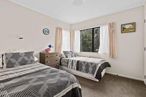 Photo of property in 16 Renoir Street, West Harbour, Auckland, 0618