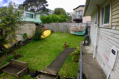 Photo of property in 53 Ellice Road, Totara Vale, Auckland, 0629