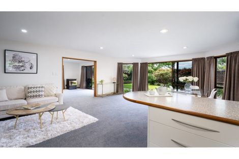 Photo of property in 51 Westgrove Avenue, Avonhead, Christchurch, 8042