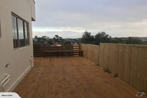 Photo of property in 2/22 Spencer Road, Pinehill, Auckland, 0632