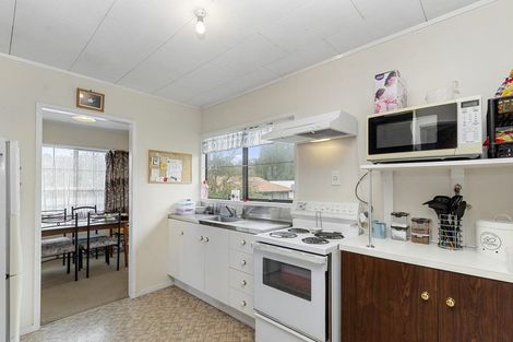 Photo of property in 14 Holmes Drive South, West Harbour, Auckland, 0618