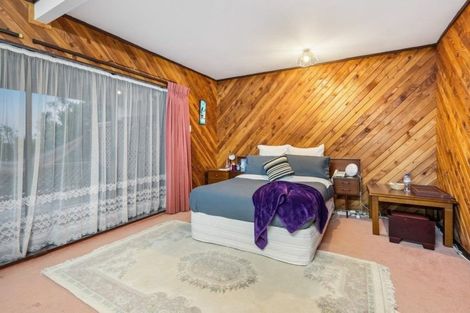 Photo of property in 4 Puketaha Road, Swanson, Auckland, 0816